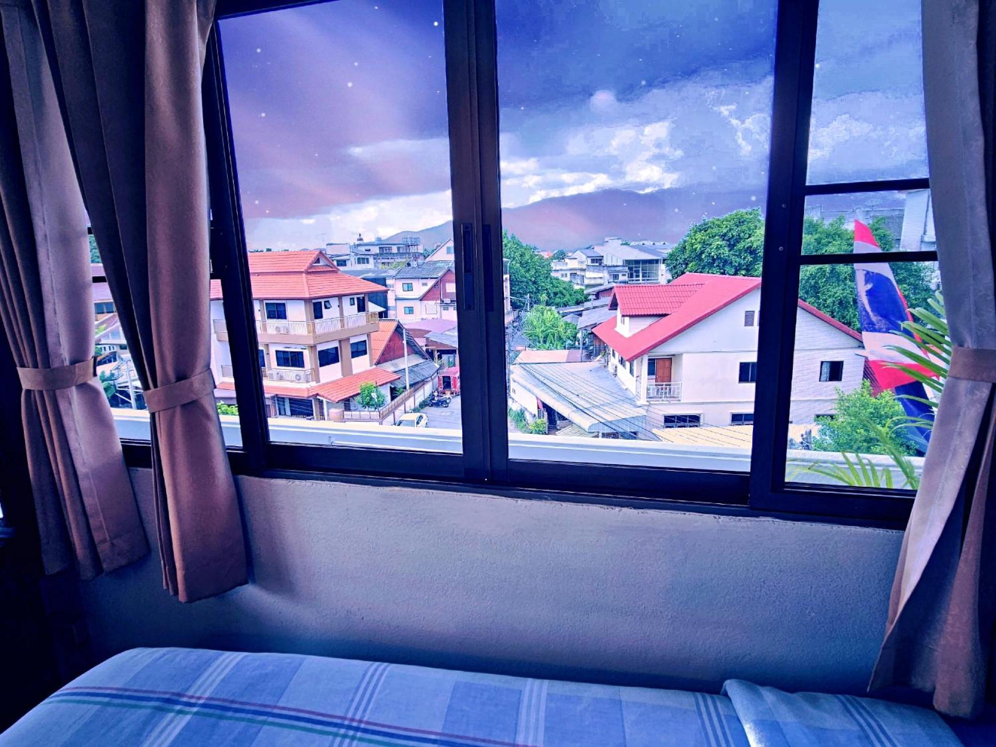 Bed And Terrace Guesthouse Chiang Mai Eksteriør bilde